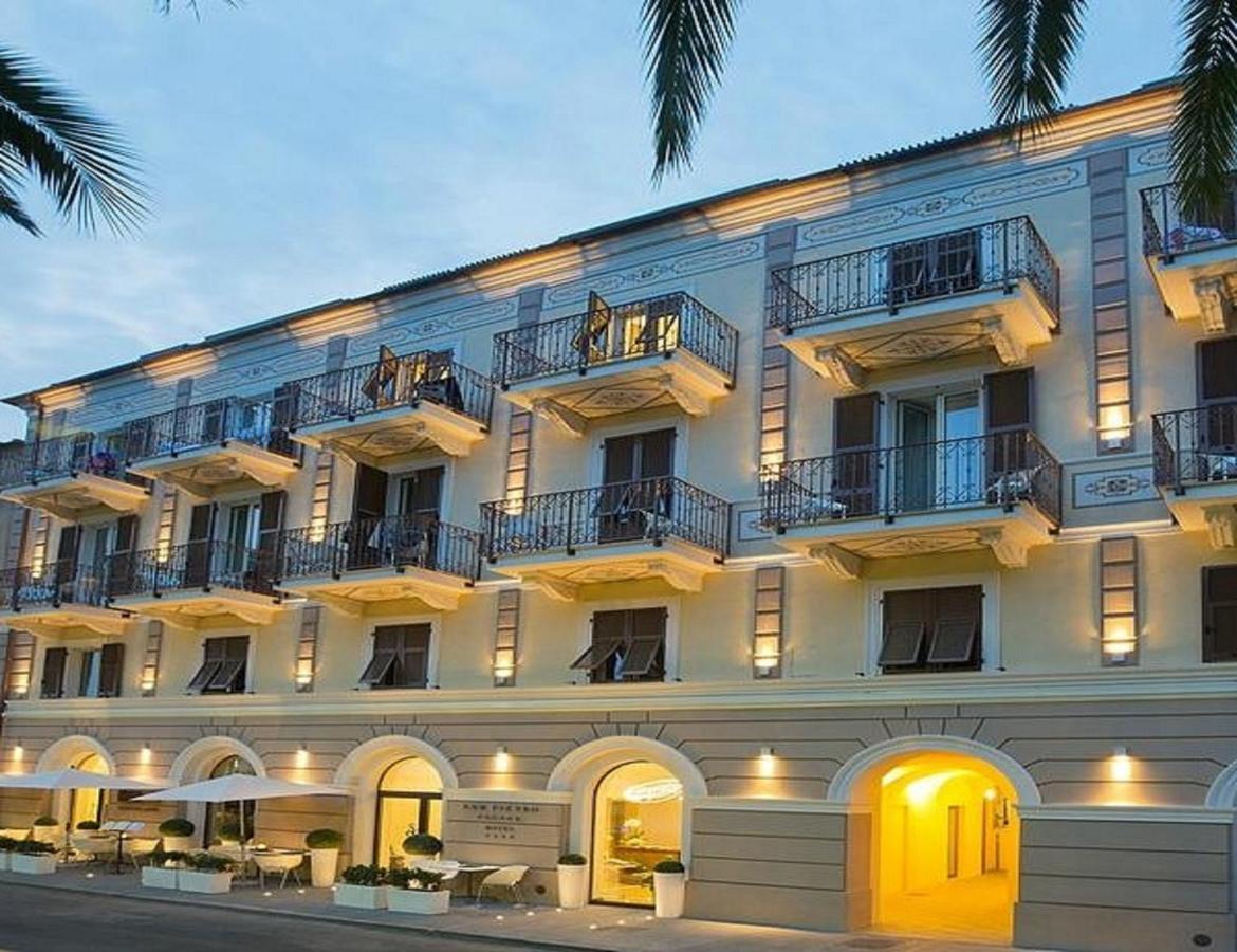 Hotel San Pietro Palace Finale Ligure Exteriör bild